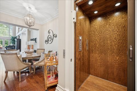 Tiny photo for 24 Bridlewood Road, Northbrook, IL 60062 (MLS # 12614988)