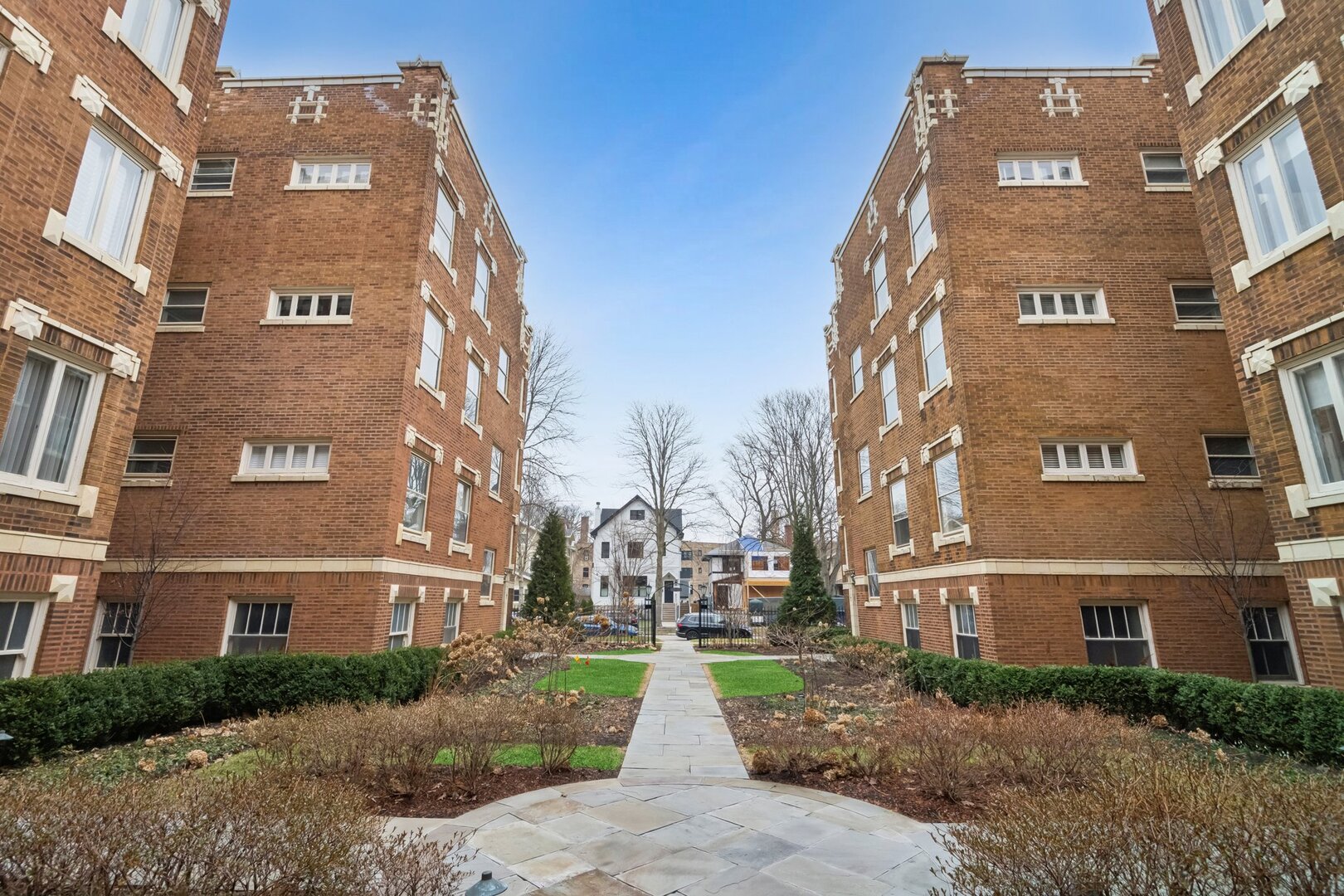 548 Michigan Avenue 2