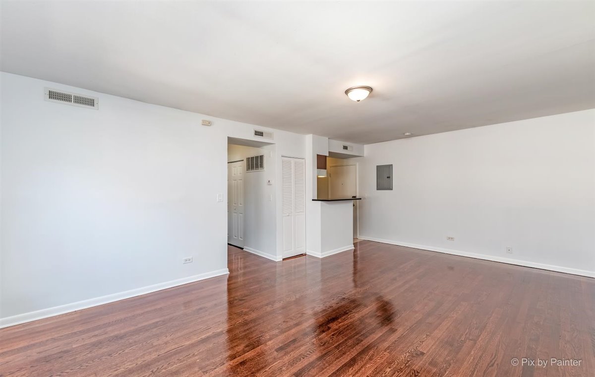 1610 W Jarvis Avenue 2B