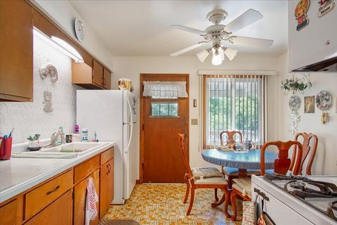 Tiny photo for 4034 Denley Avenue, Schiller Park, IL 60176 (MLS # 12424730)