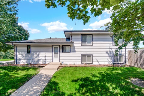 Tiny photo for 18107 Kostner Avenue, Country Club Hills, IL 60478 (MLS # 12751366)
