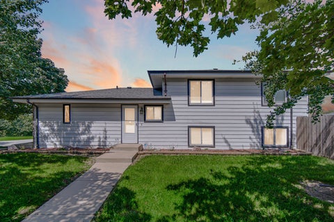 Photo of 18107 Kostner Avenue, Country Club Hills, IL 60478 (MLS # 12751366)