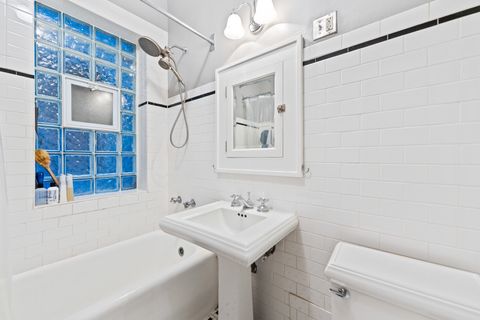 Tiny photo for 6223 N Magnolia Avenue #1N, Chicago, IL 60660 (MLS # 12456451)