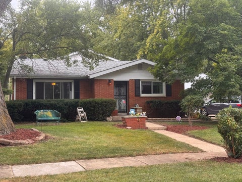 Photo of 213 Edgemont Street, Mundelein, IL 60060 (MLS # 12765055)