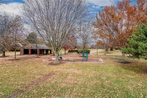 Tiny photo for 1908 Crimson Lane, Bloomington, IL 61704 (MLS # 12506927)