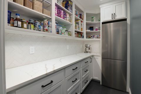 Tiny photo for 1908 Crimson Lane, Bloomington, IL 61704 (MLS # 12506927)