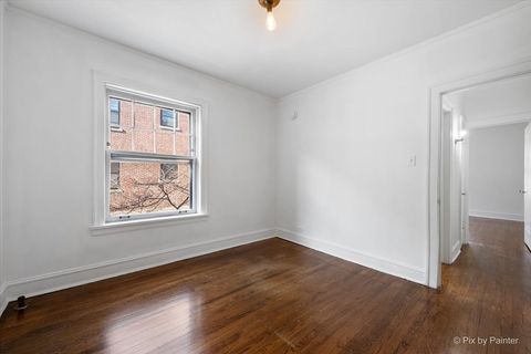 Tiny photo for 726 Hinman Avenue #2E, Evanston, IL 60202 (MLS # 12607185)