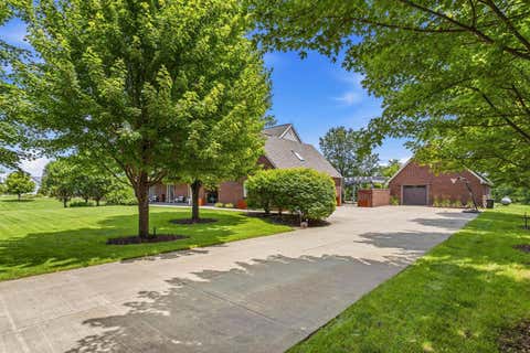 Tiny photo for 2102 Belmont Park Lane, Champaign, IL 61822 (MLS # 12686268)