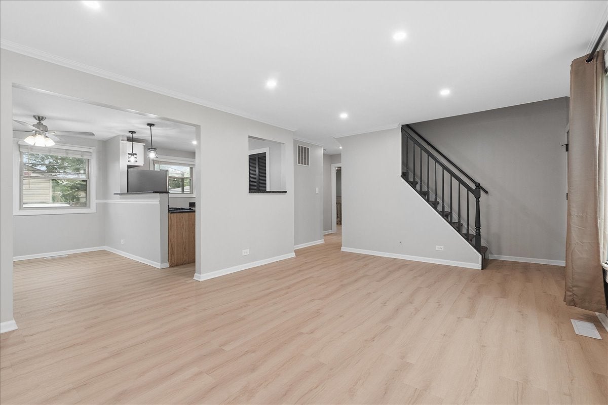 5230 Pleasant Lane