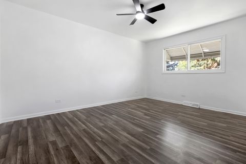 Tiny photo for 1750 W Woodland Avenue, Addison, IL 60101 (MLS # 12522348)