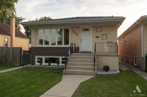 Tiny photo for 7816 Latrobe Avenue, Burbank, IL 60459 (MLS # 12768807)