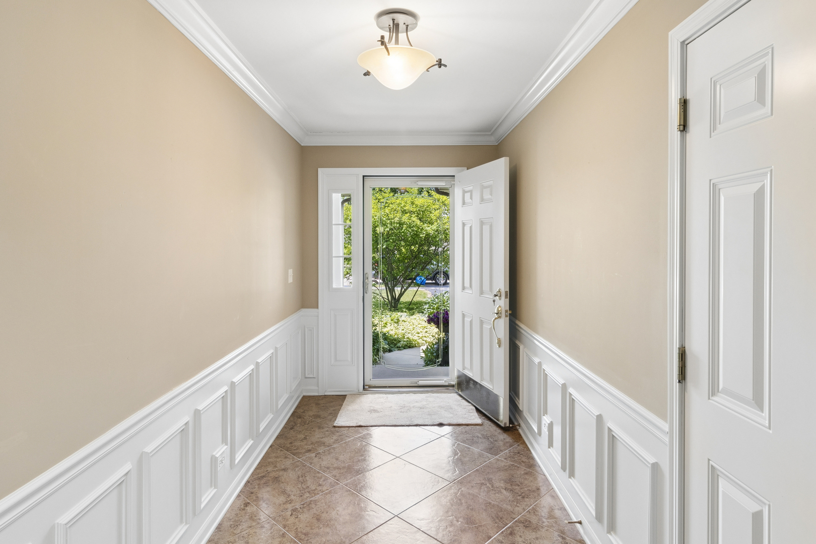 1181 Westlake Drive
