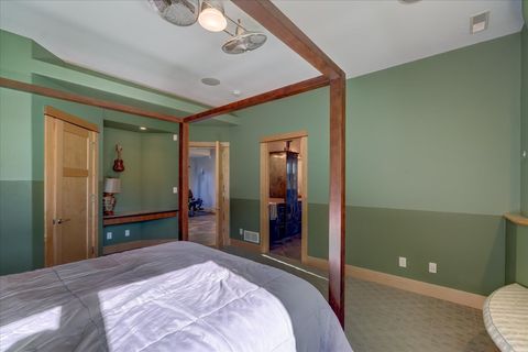 listing image 133