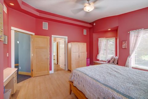listing image 100