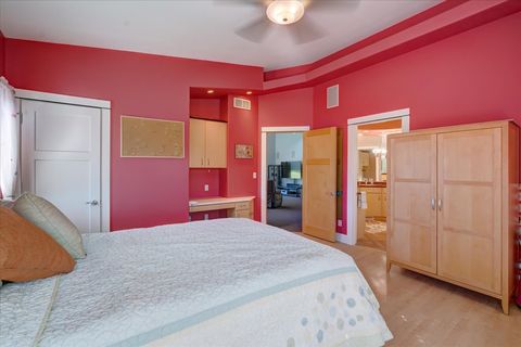 listing image 102