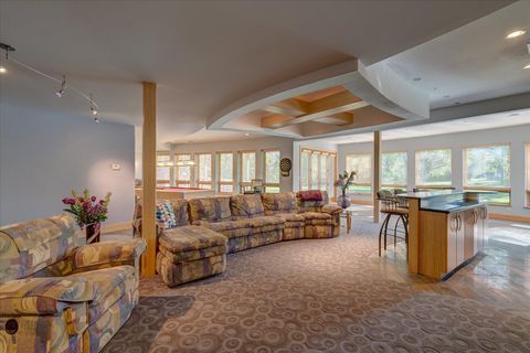 listing image 106
