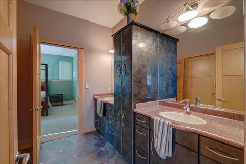 listing image 127