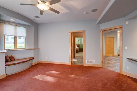 listing image 124
