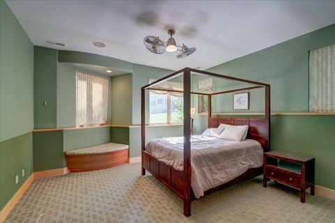 listing image 130