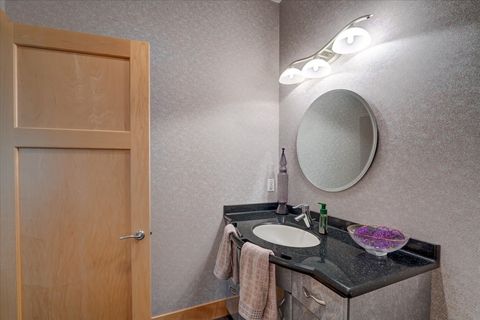 listing image 122