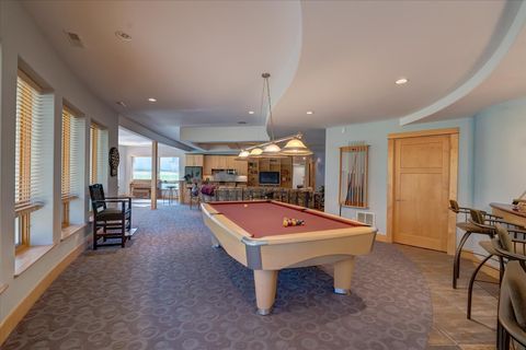 listing image 114