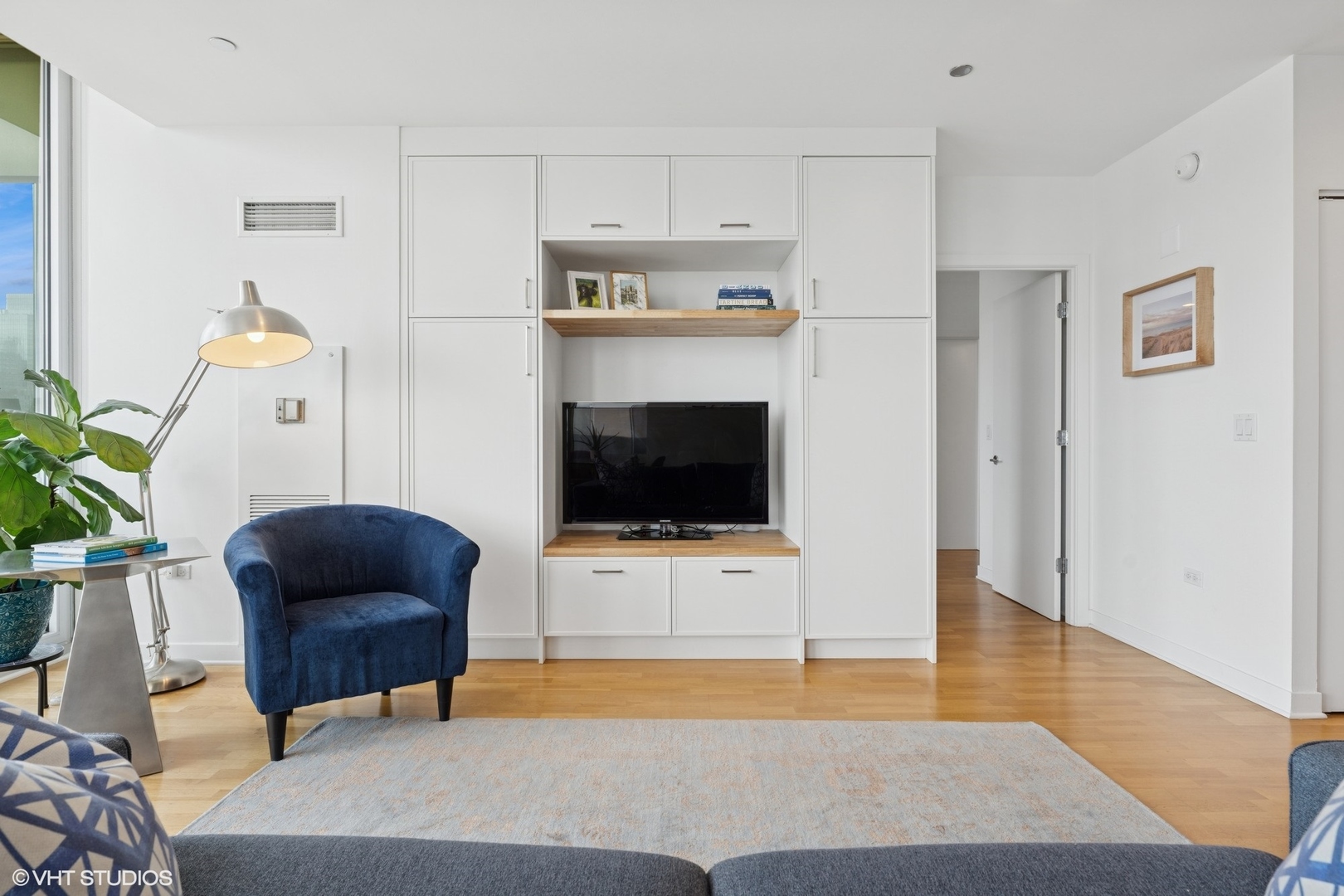 737 W Washington Boulevard 3306