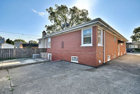 Tiny photo for 7350 W Argyle Street, Harwood Heights, IL 60706 (MLS # 12503910)