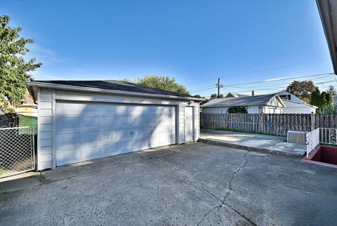 Tiny photo for 7350 W Argyle Street, Harwood Heights, IL 60706 (MLS # 12503910)