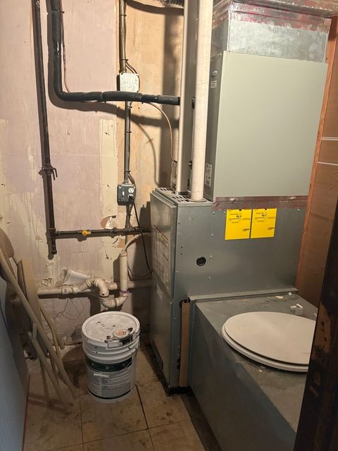 Tiny photo for 4601 W Lake Street, Melrose Park, IL 60160 (MLS # 12614035)