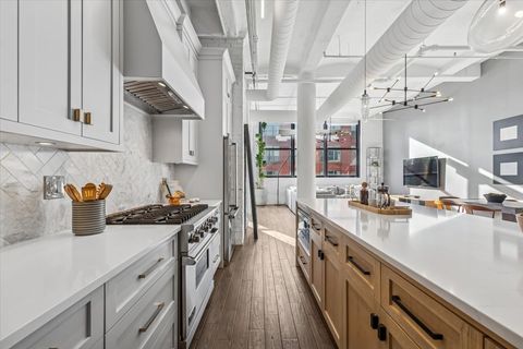 Tiny photo for 1000 W Washington Boulevard #406, Chicago, IL 60607 (MLS # 12593219)