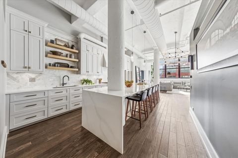 Tiny photo for 1000 W Washington Boulevard #406, Chicago, IL 60607 (MLS # 12593219)