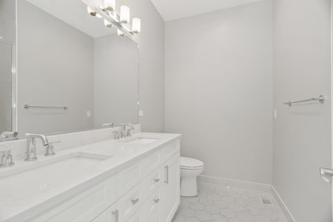 Tiny photo for 4133 N Kenmore Avenue N #2S, Chicago, IL 60613 (MLS # 12489179)