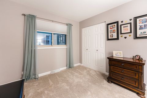 Tiny photo for 716 E Wilson Avenue, Lombard, IL 60148 (MLS # 12506025)