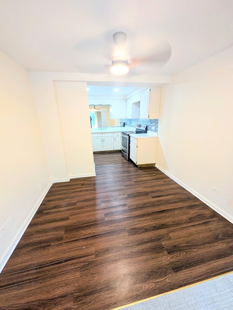 3505 Lakeview Drive 104