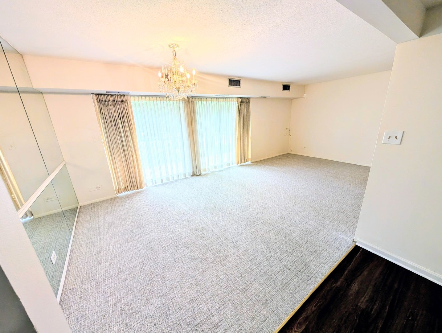 3505 Lakeview Drive 104