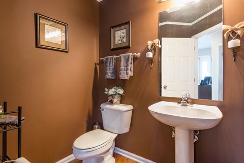 Tiny photo for 110 Lauralton Street, Lake Bluff, IL 60044 (MLS # 12554541)