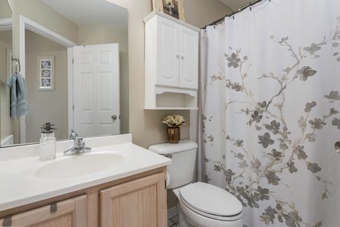 Tiny photo for 110 Lauralton Street, Lake Bluff, IL 60044 (MLS # 12554541)