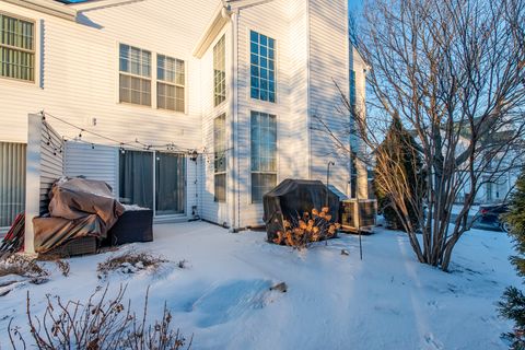 Tiny photo for 110 Lauralton Street, Lake Bluff, IL 60044 (MLS # 12554541)