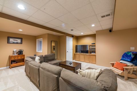 Tiny photo for 110 Lauralton Street, Lake Bluff, IL 60044 (MLS # 12554541)