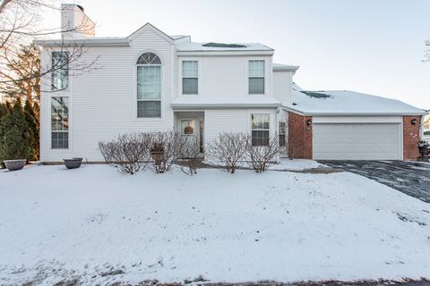 Tiny photo for 110 Lauralton Street, Lake Bluff, IL 60044 (MLS # 12554541)