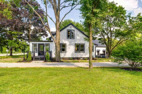 Tiny photo for 22291 W Long Grove Road, Deer Park, IL 60010 (MLS # 12726428)