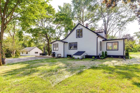 Tiny photo for 22291 W Long Grove Road, Deer Park, IL 60010 (MLS # 12726428)