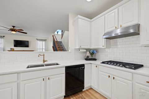 Tiny photo for 11561 Beacon Avenue, Huntley, IL 60142 (MLS # 12543065)