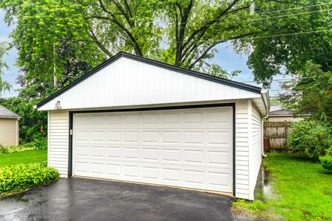 Tiny photo for 528 Ames Street, Libertyville, IL 60048 (MLS # 12688335)