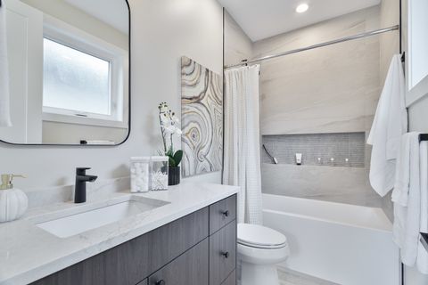 Tiny photo for 1719 W Foster Avenue, Chicago, IL 60640 (MLS # 12510840)