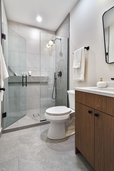 Tiny photo for 1719 W Foster Avenue, Chicago, IL 60640 (MLS # 12510840)