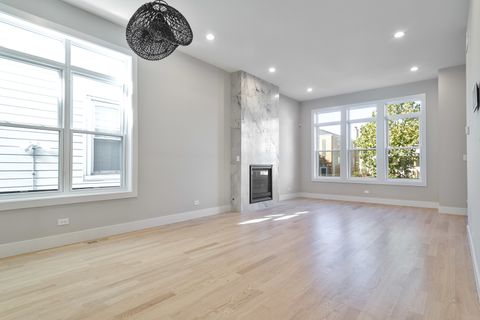 Tiny photo for 1719 W Foster Avenue, Chicago, IL 60640 (MLS # 12510840)