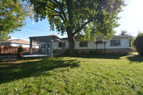 Tiny photo for Hoffman Estates, IL 60169 (MLS # 12490710)