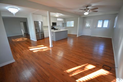 Tiny photo for Hoffman Estates, IL 60169 (MLS # 12490710)