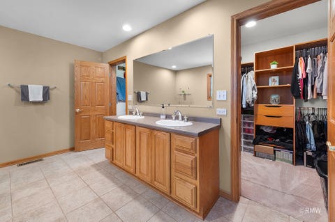 Tiny photo for 327 Miner Street, Bensenville, IL 60106 (MLS # 12701830)